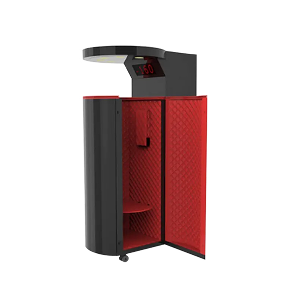 آلة العلاج الطبيعي بالتبريد في غرفة التبريد لتسريع التعافي من إصابات العضلات